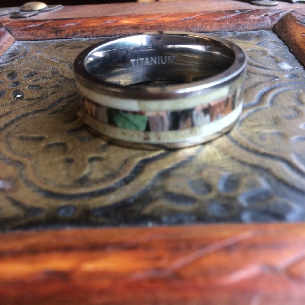 Titanium men’s antler camo resin inlay men’s band